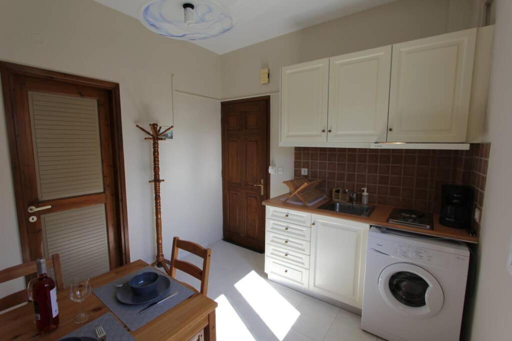 Cozy Apartment In The Heart Of The Town Argostoli  Eksteriør bilde